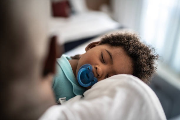 Baby Pacifier: Benefits, Myths & How to Choose the Right One